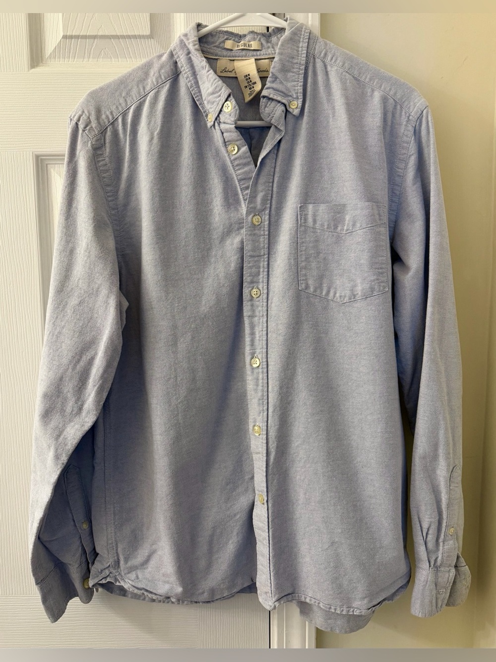 H&M Men’s Light Blue Oxford Button Down Shirt